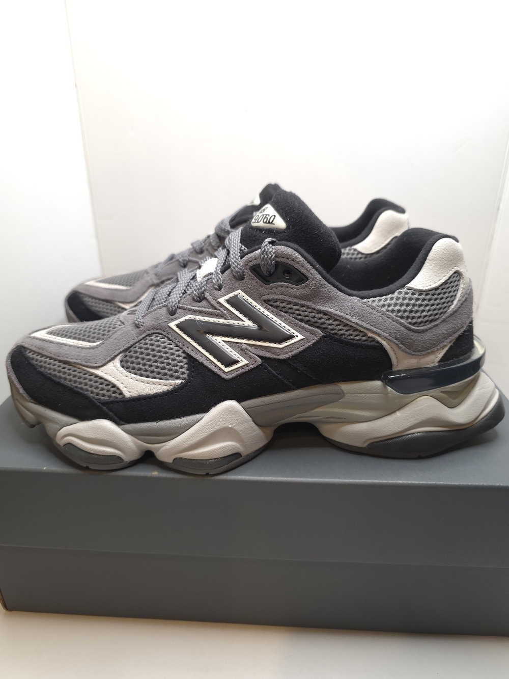 NEW BALANCE 9060 U9060ERA BLACK/GREY SNEAKER ATHLETIC NEW-SIZE 7.5M/9W